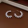 Pendientes de Reloj de Bolsillo Asimétricos con Incrustaciones de Perla de Aguja Plateada y Diamante Pendientes de Botón Exquisitos Retro Franceses con Sentido de Diseño Pendientes de Nicho Venta al por Mayor