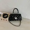 Bolso Acolchado con Cadena Estilo Chanel para Mujer 2026 Estilo Retro Francés Bolso de Hombro Cruzado con un Toque de Lujo, Versátil para el Trabajo