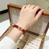Rojo y PrósperoPulsera de Imitación de Ágata Roja Estilo Chino Nuevo para Mujer, Accesorio de Atmósfera de Año Nuevo, Joyería de Mano Serie Roja