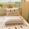 Nueva Sábana Bajera Ajustada de Terciopelo Plus Fresca con Estampado de Leche Terciopelo Cubre Cama Cubre Colchón Set de Tres Piezas para Dormitorio de Estudiante Sábana de Cama de Comercio Exterior