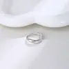 Anel Fechado de Metal com Superfície Ondulada em Forma de Arco, Moderno e Minimalista, para Mulheres, Anel de Dedo Indicador de Luxo Leve de Nicho