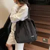 Mochila Casual Nicho Estilo Japonês e Coreano Leve para Viagem ao Ar Livre Moda Versátil Grande Capacidade Estilo Esportivo Bolsa de Ombro