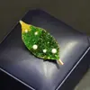 Broche de Hoja Verde de Cristal Transparente Degradado Broche de Moda Exquisito de Gama Alta Pines de Accesorios de Nicho de Gama Alta para Mujer