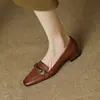 Piel Suave por Dentro y por Fuera Zapatos Retro de Piel Suave Puntera Cuadrada Pequeña Zapatos de Tacón Medio Tacón Grueso Otoño Nuevo Zapatos de Piel Suave para Mujer Zapatos de Mujer