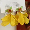 Aretes de Flor Tejida de Colores Sin Perforaciones, Moda de Alta Gama y Aretes Dopamina Personalizados, Aretes y Pendientes Estilo Vacaciones