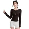 Ropa de Yoga Nueva con Cuello Henley para Mujer Otoño Nuevo Lyocell Corte Delgado Capa Base Entrenamiento de Pilates Top Deportivo Venta al por Mayor