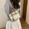 Bolsa de Mão Feminina de Alto Padrão Color Block Bolsa Platina 2026 Nova Moda Versátil Bolsa Transversal Pequena para Levar Tudo para Sair para o Trabalho