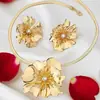 Set de Joyería Dulce y Lindo Transfronterizo, Collar con Colgante de Flor a la Moda y Personalizado, Aretes de Flor, Collar y Aretes