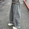 Calça Cimitarra Listrada Estilo Americano com Pernas Largas e Bolsos Grandes, Apresentando Cintura/Fecho Tridimensional e Barra com Botões
