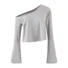 Atacado de roupas femininas transfronteiriças 2026 outono novo sexy hot girl ombro a ombro manga longa justa T-shirt curta