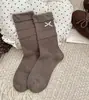 Calcetines de Otoño Nuevos para Mujer 2026, Lindos con Moño, Sin Costuras, Algodón Peinado, de Media Pantorrilla, Adecuados para Zapatos de Cuero Pequeños, Estilo Japonés, Versátiles