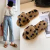 Lindas Zapatillas de Peluche de Puntos Pequeños para Mujer Otoño e Invierno Nuevas Zapatillas de Algodón Suave para el Hogar de Interior para Mujer