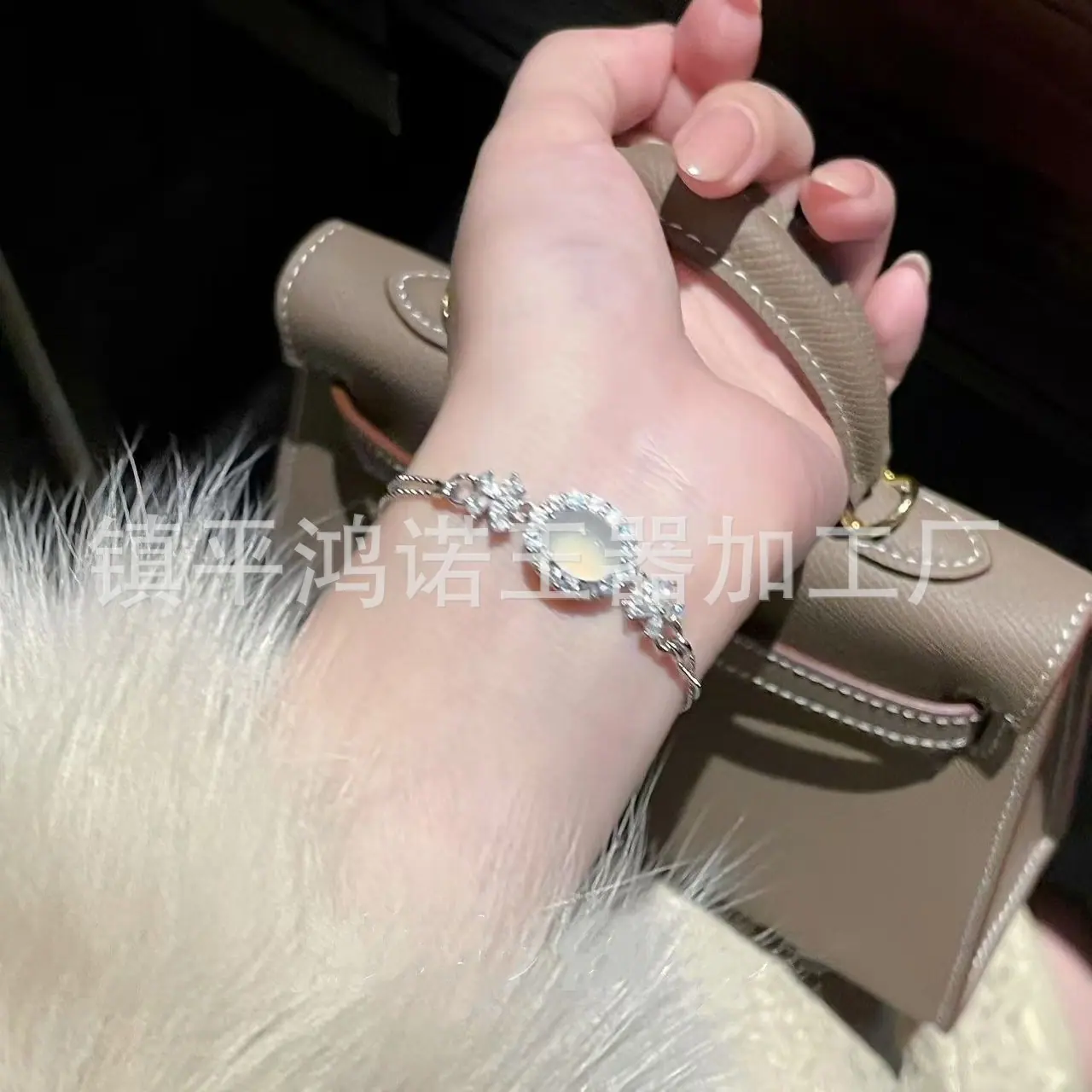 微信图片_20251124073900_2573_256.j