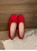 Sapatos de Salto Baixo Vermelhos de Camurça para Festas de Primavera e Verão 2026, Sapatos de Salto Único com Bico Quadrado para Mulheres, Novos Sapatos de Ballet Estilo Francês com Laço
