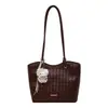 Bolsa de Hombro Tote de Gran Capacidad de Moda Clásica de Verano 2026 para Mujer, Vintage, de Alta Gama, para Viajes