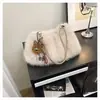 Moda japonesa y coreana minimalista de felpa 2026 colección de invierno para mujer, bolso de hombro, bolso tote y bolso cruzado elegantes y lujosos para el trabajo