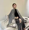 Bufanda para Mujer en Otoño e Invierno, Estilo K, Chal Versátil de Imitación Cachemir Doble Cara, Engrosada y Cálida, Bufanda Grande, Ropa de Abrigo de Moda