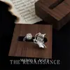 Colección de Anillos Geométricos de Zirconia Personalizados Vintage Lujo Accesible Anillo de Dedo Índice de Gama Alta Apertura Ajustable Joyería para Mano