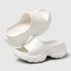 Chinelos Paris com Solado Grosso para Mulheres, Novos Sandálias de Moda Verão para Uso Externo que Aumentam a Altura, Slip-Ons Antiderrapantes de Salto Alto para Praia para Mulheres