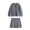 Estilo Europeu e Americano Inverno Nova Moda Conjunto Feminino Simples Casaco de Tricô Ponto Plano Mini Saia de Quadril Saia