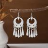 Aretes Étnicos Imitación Plata Miao Aretes Retro Largos con Borlas Atracciones Aretes Estilo Antiguo Aretes Miao para Mujer Venta al por Mayor