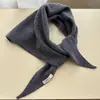 Chal Triangular de Punto 100% Lana para Mujer 2026 Otoño/Invierno Color Sólido Versátil Protector de Cuello Ropa Exterior Bufanda Decorativa Pequeña