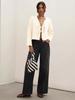 Moda Outono e Primavera 2025 Feminino Cadarço Manga Longa Camisa Casual Solta Decote V Vazado Cor Sólida Pequena Fragrância