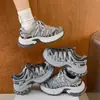 Zapatillas de correr estilo taiwanés, transpirables, estilo coreano, cómodas, impermeables, versátiles, diseño de cordones 2026, suela gruesa, colección de otoño, zapatillas de papá