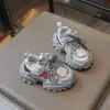 Zapatos Deportivos para Niños 2026 Nuevo Verano Malla Transpirable Zapatos Tipo Papá para Niños Zapatos Casuales Ligeros para Niños Primavera y Otoño