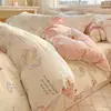 Juego de Ropa de Cama de Algodón Puro de Cuatro Piezas Todo Algodón Nuevo Estilo 2026 Sábana Estudiante Funda de Edredón Faldón de Cama Juego de Tres Piezas Ropa de Cama Infantil