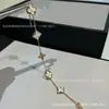 Pulsera de Trébol Rosa de Burro, Fritillaria Cuatro Flores Cinco Flores para Mujer, Collar Grueso Chapado en Oro Rosa de 18 Quilates de Lujo Ligero, Regalo para Novia