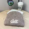 Gorro de Punto Bordado Suave y Esponjoso para Mujer, Estilo Callejero Otoño e Invierno, Gorro Cálido de Lana, Gorro Grueso para Estudiantes que Protege los Oídos, Gorro para Clima Frío