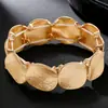 Pulsera elástica de disco plisado transfronteriza europea y americana, Pulsera de lujo ligero de alta gama, Diseño único y exagerado, Joyería de mano de nicho