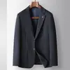 Traje Casual para Hombre 2026 Primavera y Otoño Blazer de Lujo Ligero para Negocios para Hombres Jóvenes y de Mediana Edad, Chaqueta de Traje de Color Sólido de un Solo Botón Anti-Arrugas