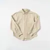 La Camisa de Ramio y Algodón Presenta un Diseño de Corte Ligeramente Holgado, Adecuada para Usar en Capas y Sola en la Parte Superior del Cuerpo Sin Ninguna Sensación de Restricción 11325