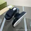 Pantuflas de Marca g de Gama Alta de Colores Caramelo con Letras y Suelas Gruesas, que Aumentan la Altura, Nuevo Modelo 2026, Estilo Informal Versátil de Moda, Suministro Directo de Fábrica