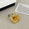 Elegante, de Moda, Lujo Accesible, Colección de Collares y Pendientes con Elementos Florales de Gama Alta, Pendientes de Diseño de Nicho Personalizados