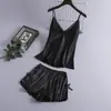Conjunto sexy de ropa de dormir de verano para mujer: Camisón de seda helada con shorts y copas en el busto, ribete de encaje de seda, ropa para el hogar