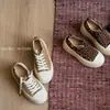 Zapatos casuales para mujer mollykiki de plataforma con cordones, estampado de leopardo, bordes ondulados, punta grande, suela gruesa, que aumentan la altura