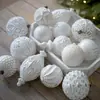 Nueva Bola de Plástico Blanca Dorada Bola de Navidad Colgante de Forma Especial Retro Lujo Accesible Bola Mate Copo de Nieve Regalo Colgante para Árbol de Navidad
