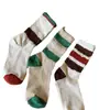 Meias Listradas Retrô Versáteis de Meia-Panturrilha Tendência de Verão Novo Estilo Meias Largas de Casal Meias de Algodão Venda por Atacado e Varejo