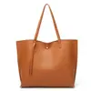 Venda Direta de Fábrica 2025 Bolsa Feminina Bolsa com Franjas Bolsa de Ombro de Grande Capacidade Bolsa Transfronteiriça Amazon Bolsa Tote de Couro Granulado