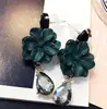 Nuevos pendientes de flor de personalidad de moda simples japoneses y coreanos pendientes largos de temperamento sexy retro pendientes mujeres Venta al por mayor