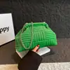 Bolso de Hombro con Cadena de Moda Gran Capacidad Elegante Nuevo 2025 Versátil Bolso Casual Bolso Cruzado Texturizado