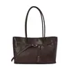 Bolsas: Bolsos tote retro europeos y americanos transfronterizos, gran capacidad, elegantes bolsos de hombro para mujer para el trabajo, que exudan una sensación sofisticada y de alta gama.