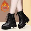 Botas estilo Martin para mujer con forro de polar para exportación y ventas transfronterizas, colección otoño/invierno 2025, botines con suelas gruesas y diseño interior que aumenta la altura, estilo británico