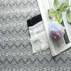 Suave y Amigable con la Piel, Elástico y No Suelta Pelusa, Nuevo Estilo de Top Interior con Diseño Hueco Estilo Francés, En Stock Tela de Encaje para Otoño e Invierno
