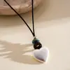 Colar de cordão de couro vintage europeu e americano com peixe, coração e estrela de cerâmica, corrente de clavícula minimalista e única, joia de nicho