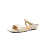 Chinelos da Moda Estilo Coreano 2cm Simples Temperamento 2026 Verão Novo Bico Quadrado Salto Baixo Slip-on Sandálias para Pessoa Preguiçosa