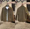 Moda casual de otoño versátil de alta gama elegante diseño a cuadros moderno genial y elegante chaqueta para hombre